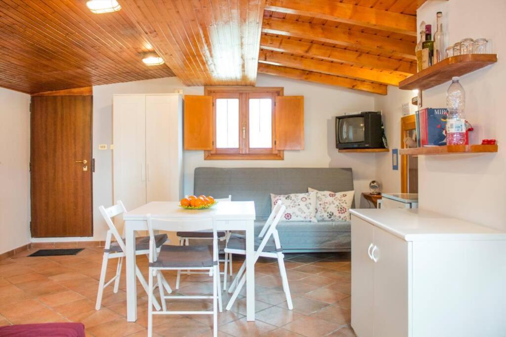 Como Lakeside Cottage - Lakefront Private Garden With Private Access To The Lake Onno Exterior foto